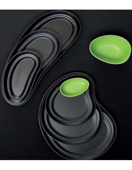 Plato L melamina negra “KAROLA” 33,5x23,1x2cm de BETIK (12Uds)